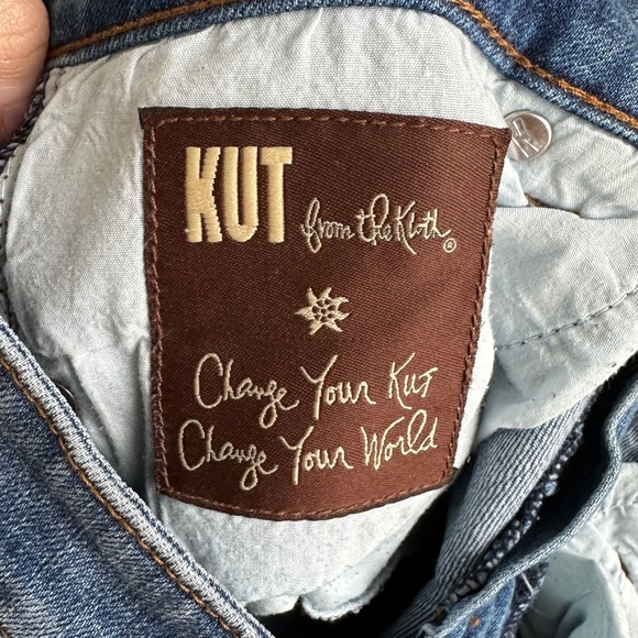 Kut from the Kloth Katy Boyfriend Distressed Blue Denim Jeans, Size 6 - Picture 15 of 16